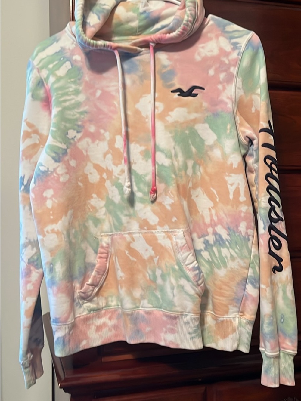 Hollister Pastel Tie-Dye Pullover Hoodie in Pink, Peach & Mint
